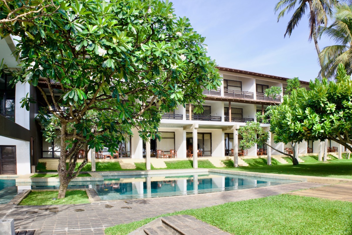 Jetwing Beach a Hotel on Negombo Beach in Sri Lanka: My Review