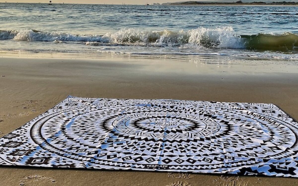 Tesalate - the Revolutionary Beach Towel