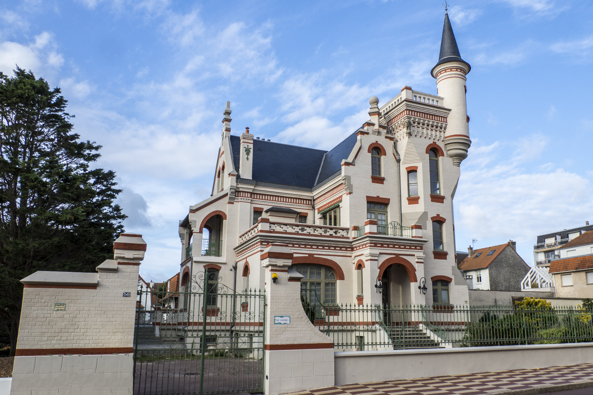 A Crazy Castle in Le Touquet  8070820