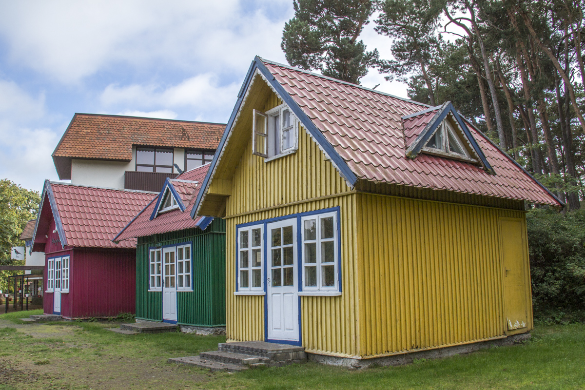 Colourful Summer Houses in Nida in Lithuania   0071