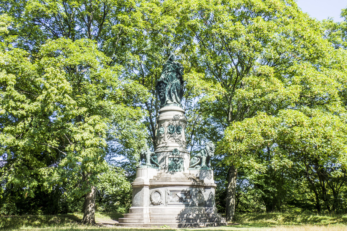 Denmark Monument in Østre Anlæg Park in Østerbro, Copenhagen     7245200