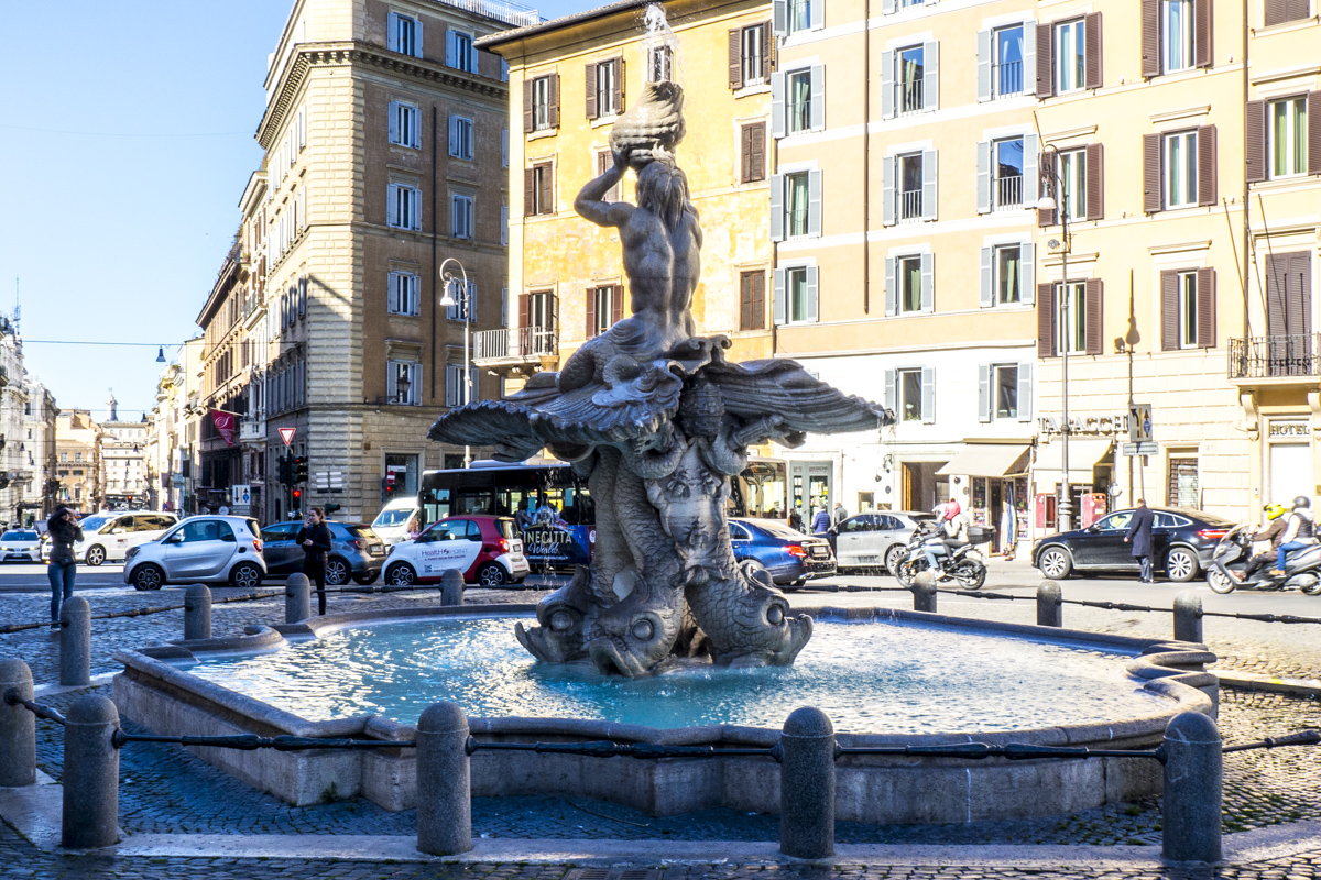 Fontana del Tritone in Piazza Barberini, Rome 3140294