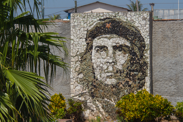 mage of Che Guevara on a building in Matanzas, Cuba