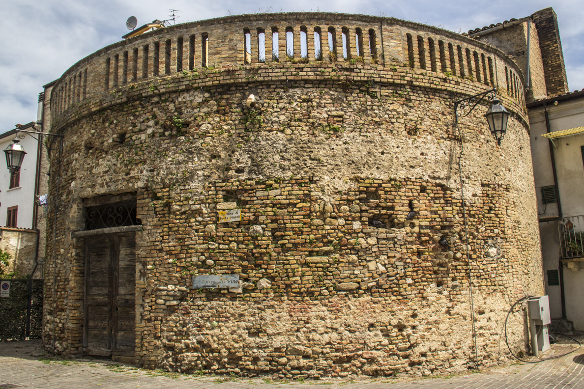 Medieval tower in Giulianova in Abruzzo, Italy  9431