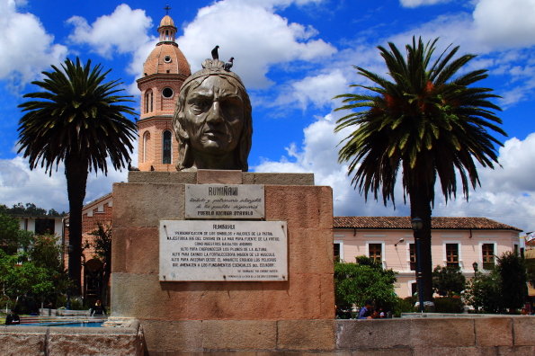 statue of Inca hero Rumiñahui in Parque Bolivar in Otavalo Ecuador