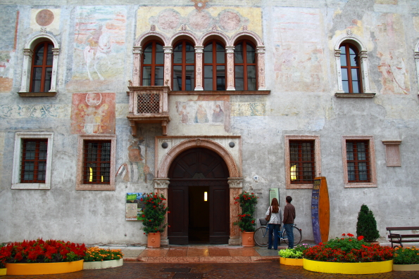 Palazzo Germia in Via Manzi Trento