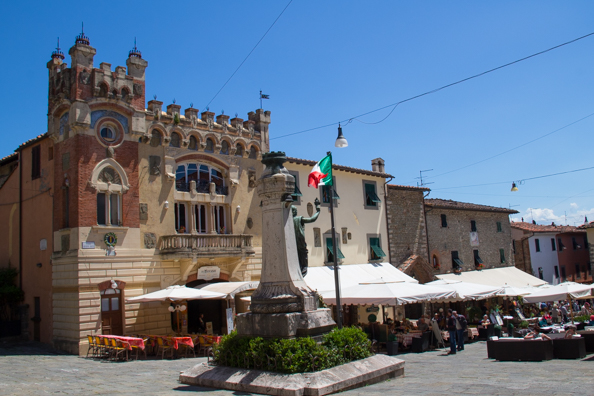 Piazza Giusti in Montecatini Alto in Tuscany
