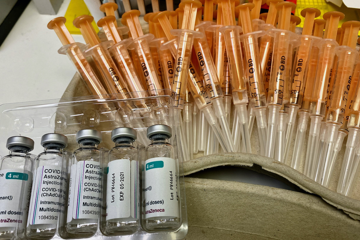 Preparing AstraZeneca Vaccines