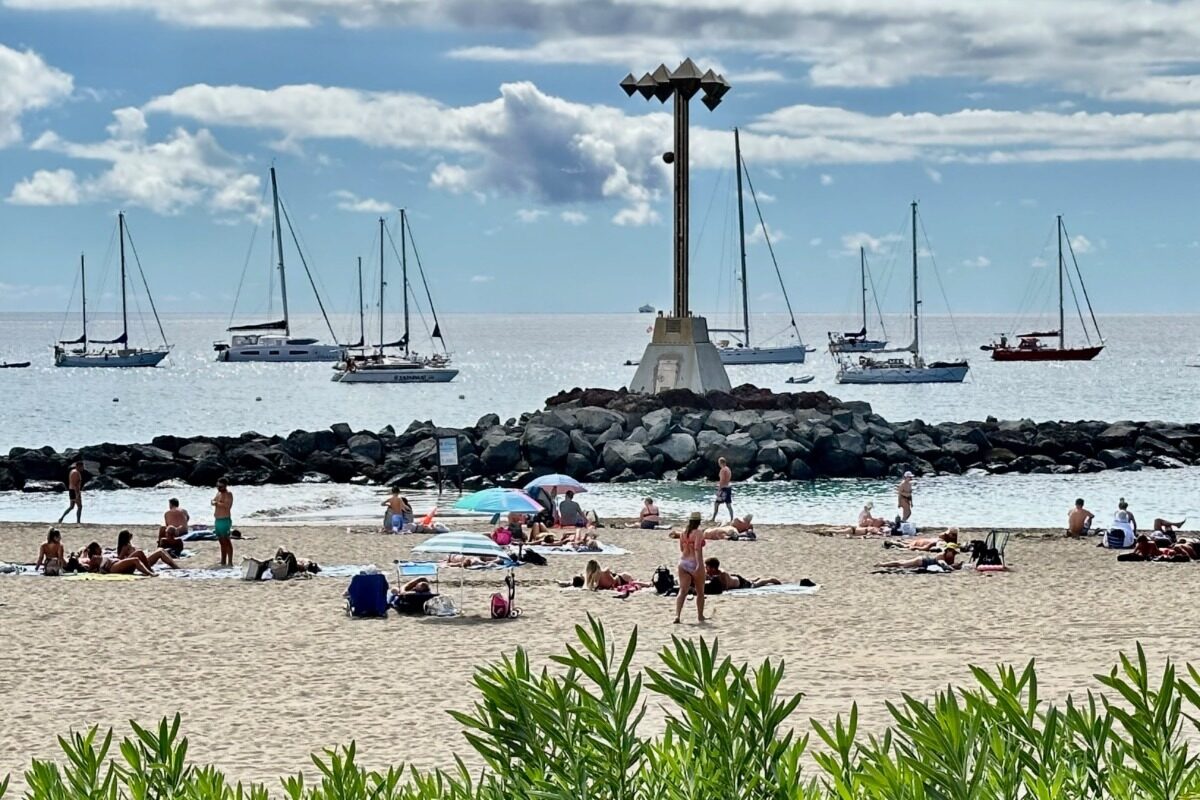 Fountain on Playa de las Vistas, Los Cristianos, Tenerife