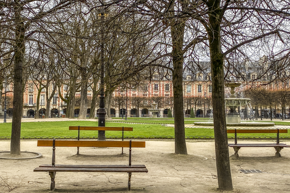 Square Louis XIII in Place des Vosges in the Marais district of Paris IMG 3705