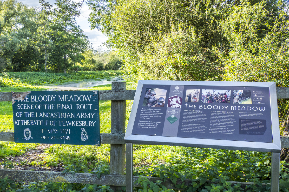 The Bloody Meadon on the Battle Trail in Tewkesbury    020098