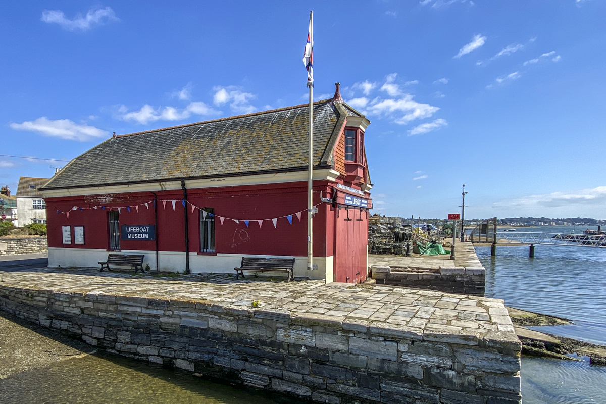 The Old Lifeboat Station in Harbourside Park, Poole5761
