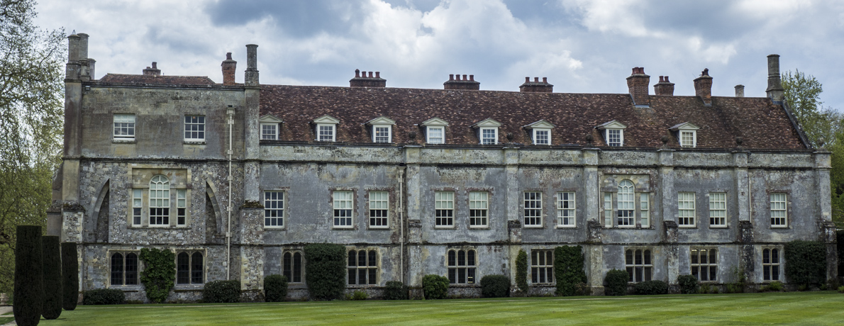 The Old Priory at Mottisfont in the Test Valley in Hampshire   5033215