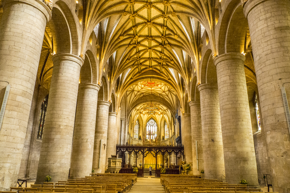 The Stunning Interior of the Abbey in Tewkesbury    022028