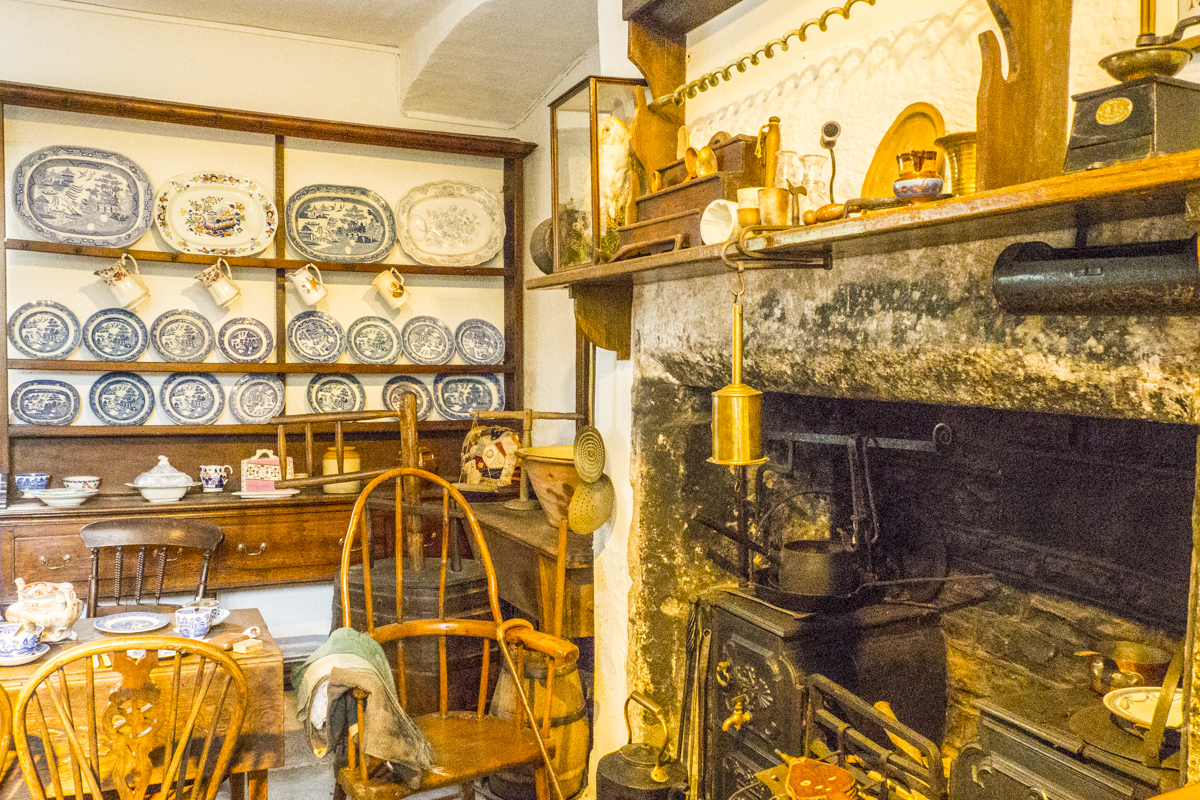 The Welsh Kitchen in the Castle Museum in Abergavenny in Wales 5101103
